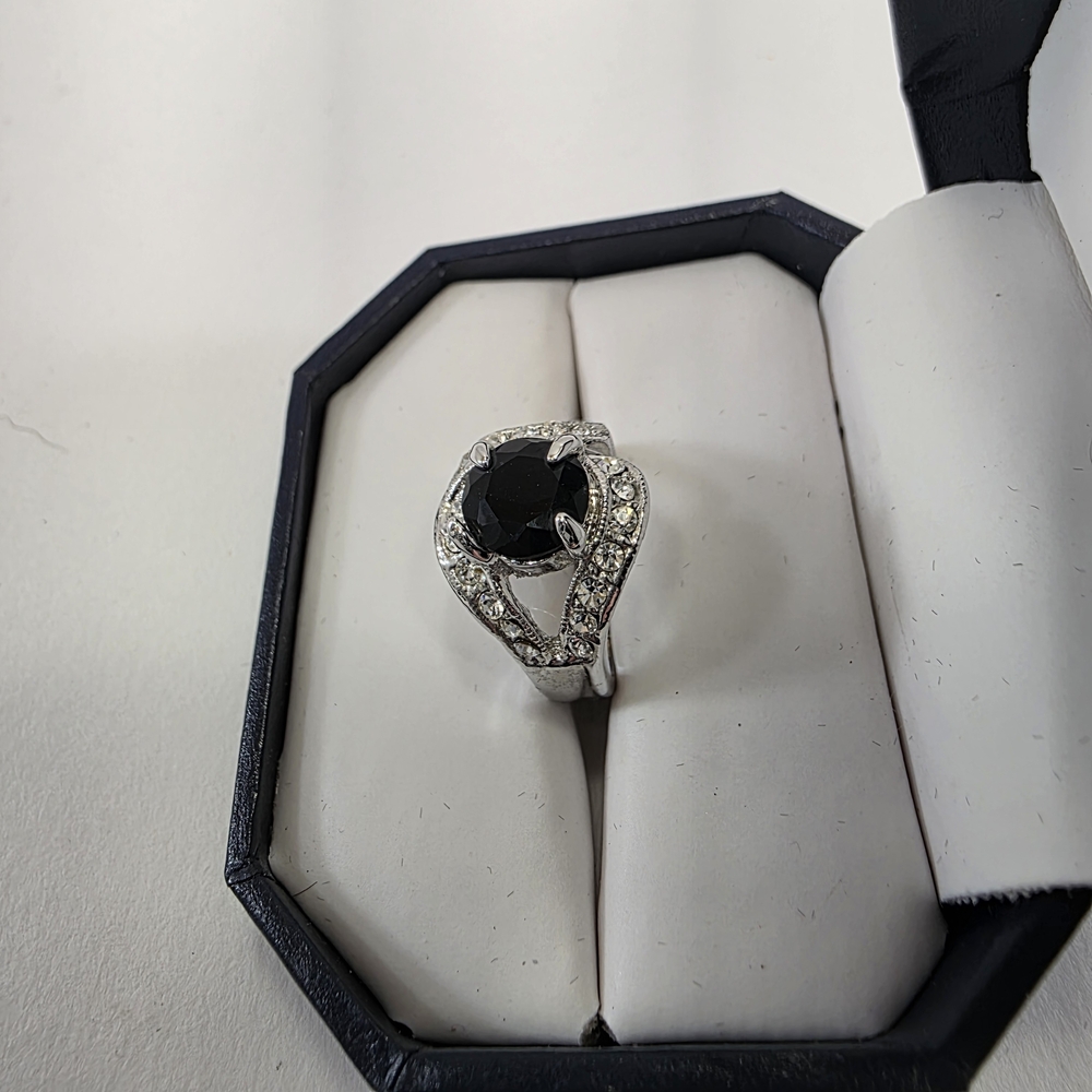Black Round Stone Statement Ring Crystal Halo Sil… - image 4